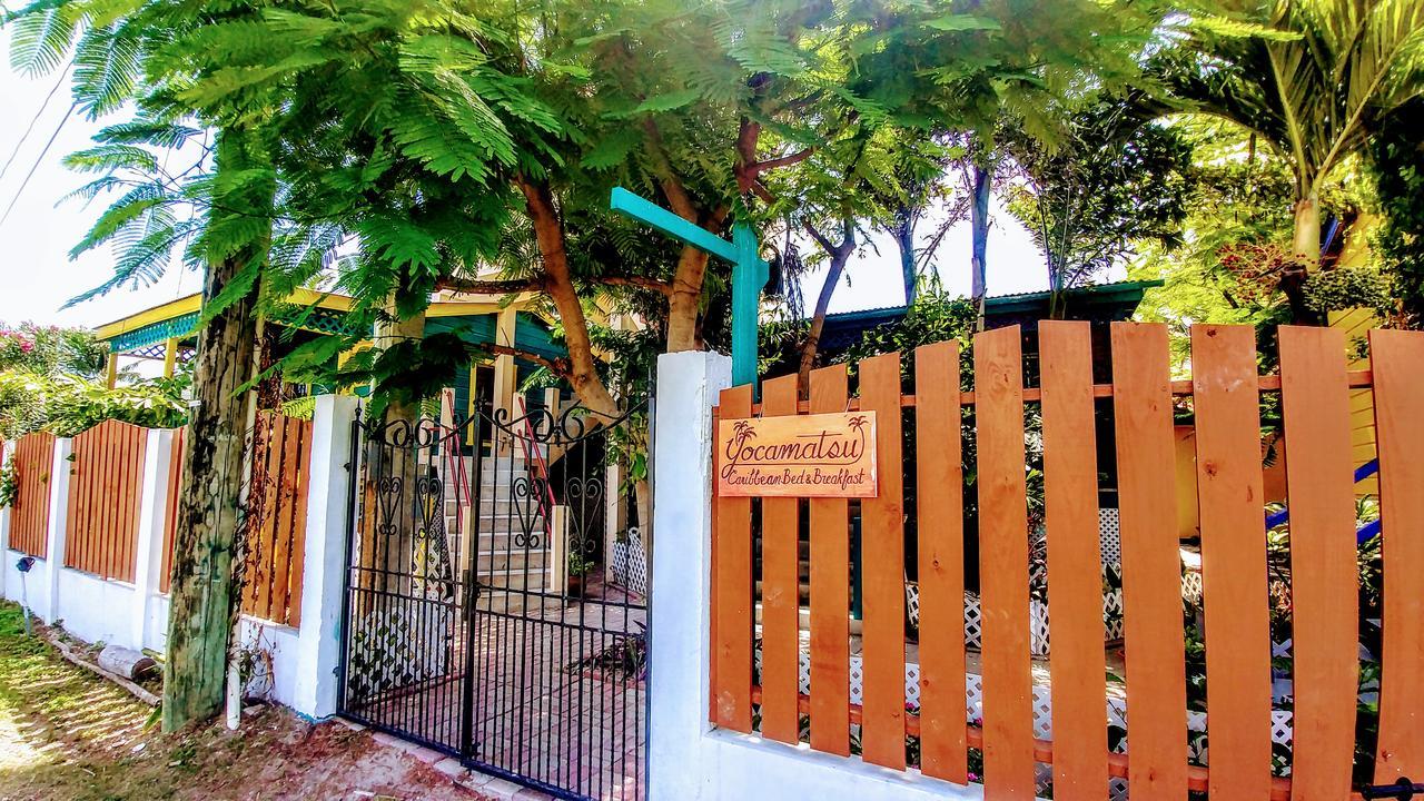 Yocamatsu Bed & Breakfast Caye Caulker Bagian luar foto