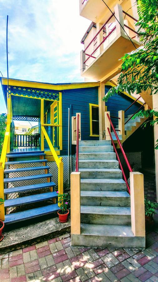 Yocamatsu Bed & Breakfast Caye Caulker Bagian luar foto
